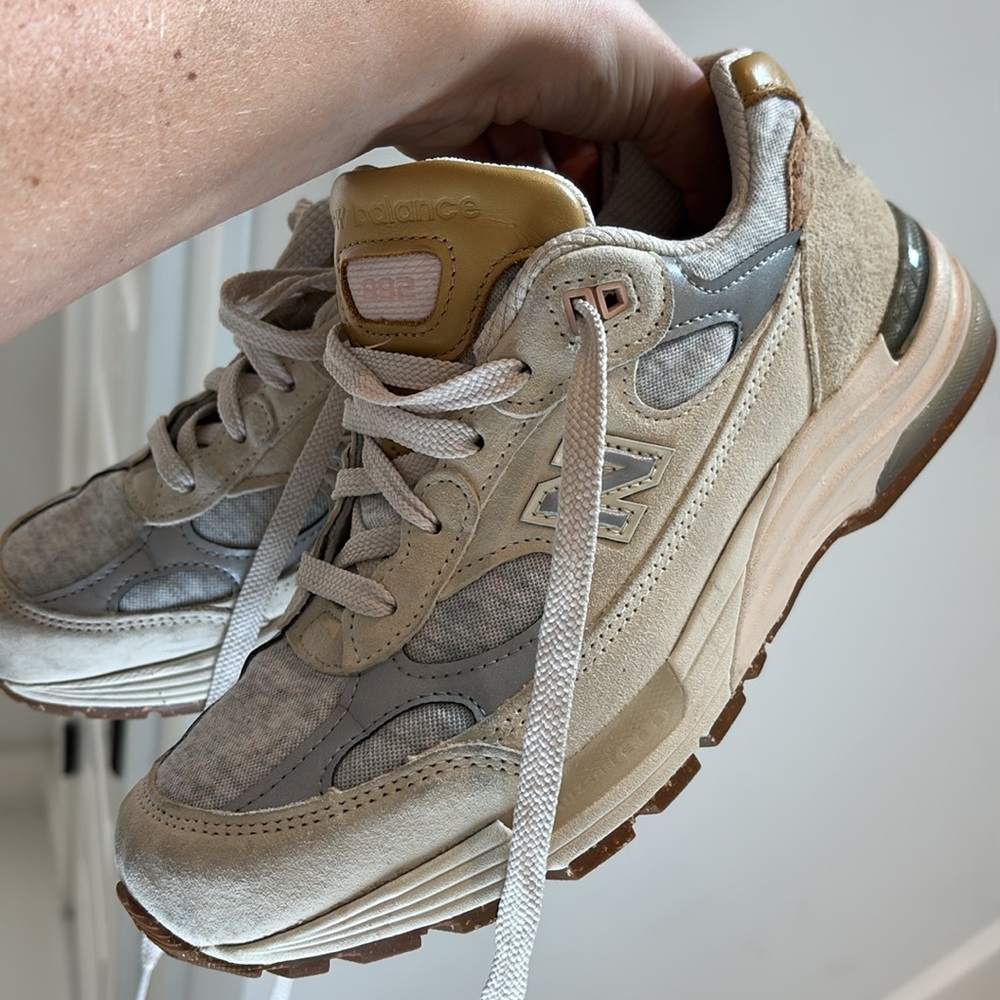 New Balance 992 Sneakers